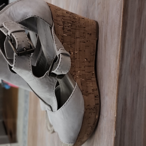 Nine West Erino Gray Leather Platform Wedge Gladiator Sandals 9 M PREOWNED EUC - Picture 4 of 6